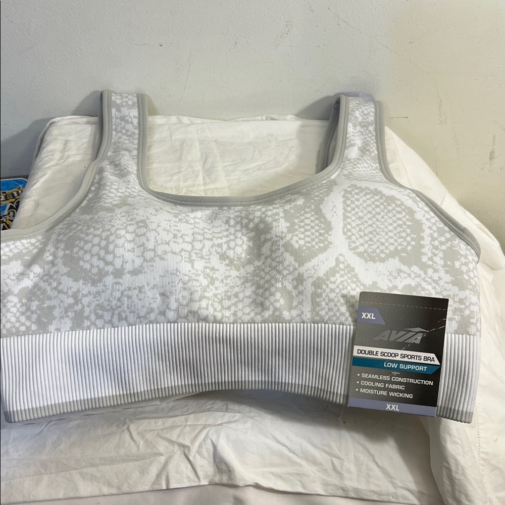 RESERVED FOR AMANDA PLUS ONE Avia Double Scoop Sports Bra Low Support size XXL - Picture 5 of 5